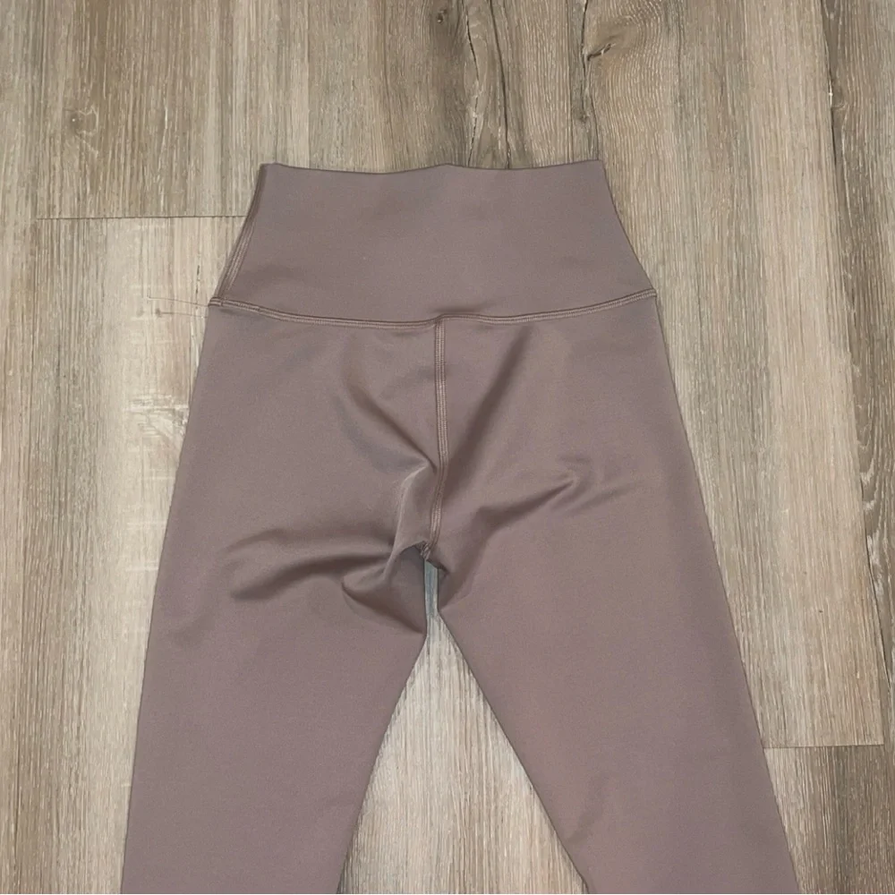 🆕ALO YOGA High-Waist Airlift Legging